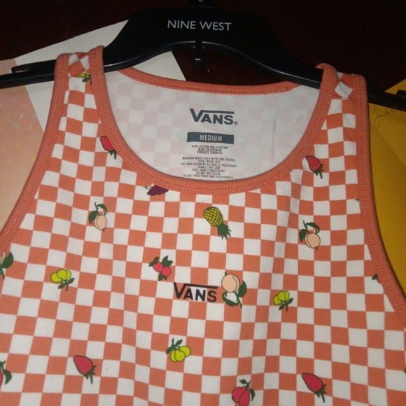 VANS Racer back Fruit Graphic Crop tank 🆕 - Picture 5 of 8